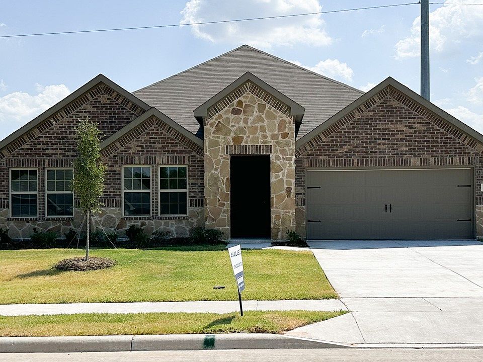 1st image of 211 Ashbrook Dr