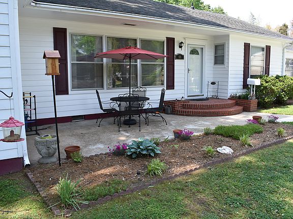 4th image of 66 Tucker Ln