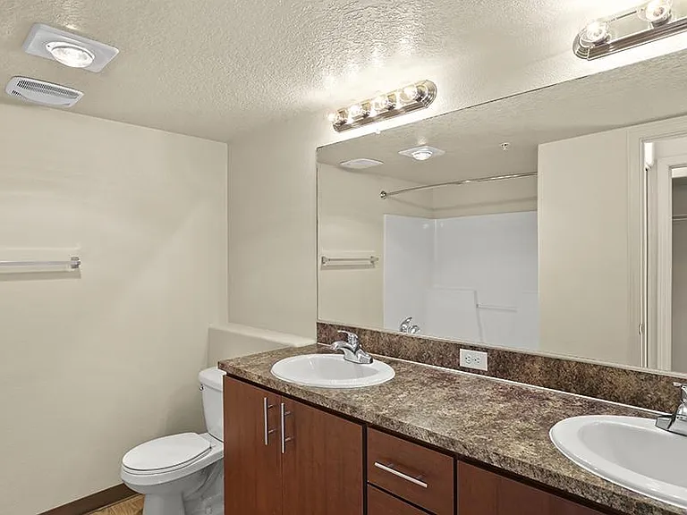 Sunridge Terrace — Photo 22