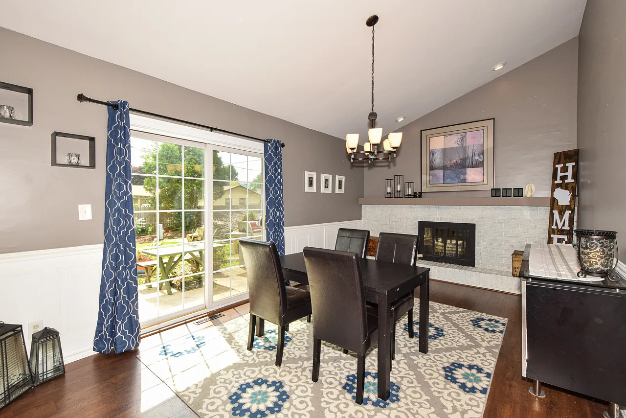 2141 Grand Prix Dr photo 1
