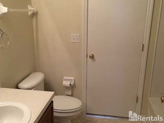 4th image of 318 Redwood Ln