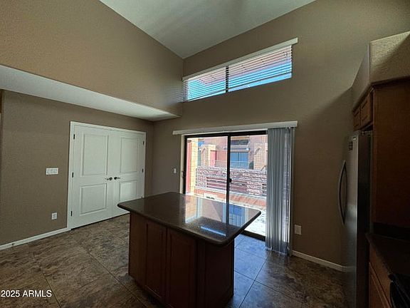 4th image of 330 S Farmer Ave Unit 123