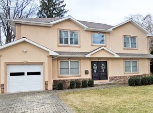 134 5th St, Cresskill, NJ 07626