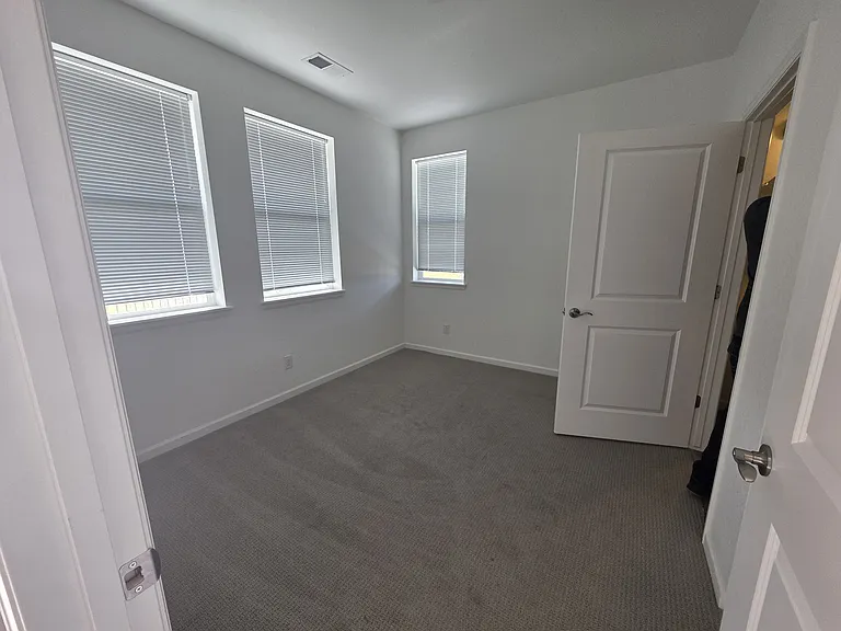 7003 Ipswich Ct — Photo 10
