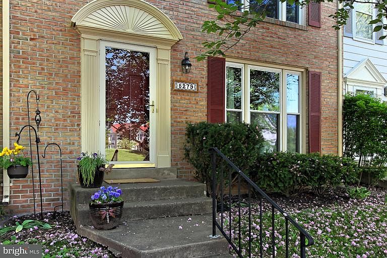 1st image of 5279 Glen Meadow Pl