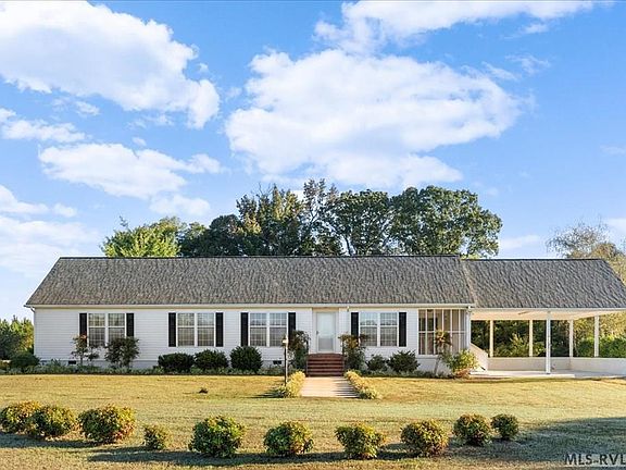 3rd image of 765 Oak Hill Dr
