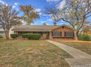 102 Nichols Dr, San Marcos, TX 78666