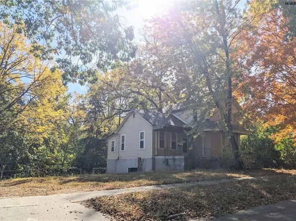 419 Linn St, Leavenworth, KS 66048