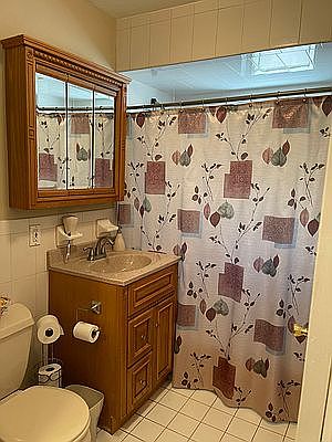 5th image of 1124 67th St #1