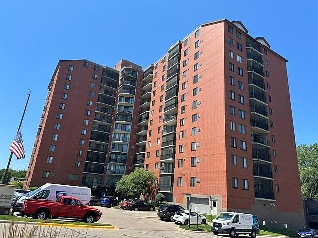 1st image of 6500 Woodlake Dr APT 1104