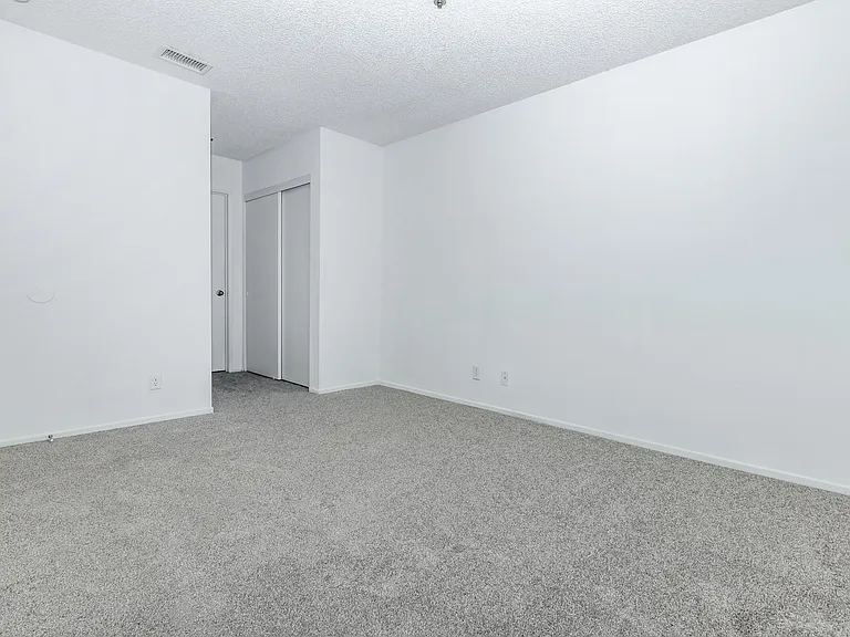 Pinecrest Apartment Homes — Photo 15