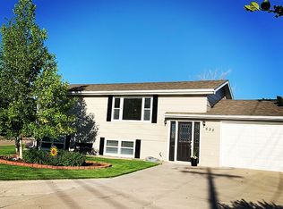 525 Kimball Ave, Gering, NE 69341