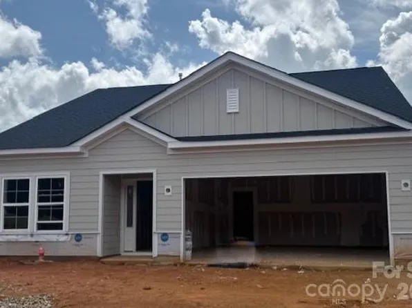 223 Rodeo Dr, Shelby, NC 28150