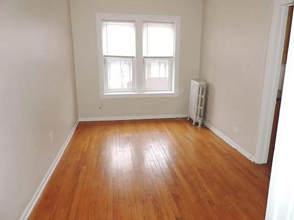 3rd image of 1364 W Estes Ave #2