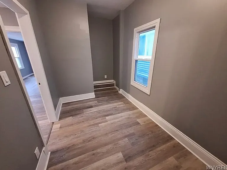 200 W Tupper St #1 — Photo 1