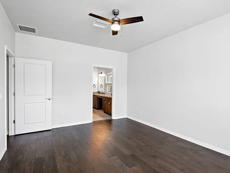 537 Sunbranch Ln — Photo 17