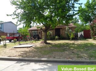 509 Brandon St, Grand Prairie, TX 75052