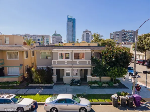 702 E 3rd St, Long Beach, CA 90802