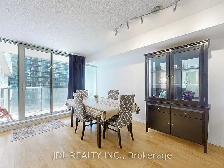 111 Elizabeth St #1037 — Photo 10