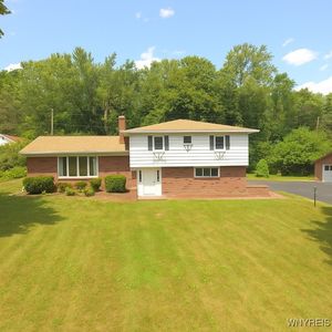 3333 Broadway Rd, Alexander, NY, 14005