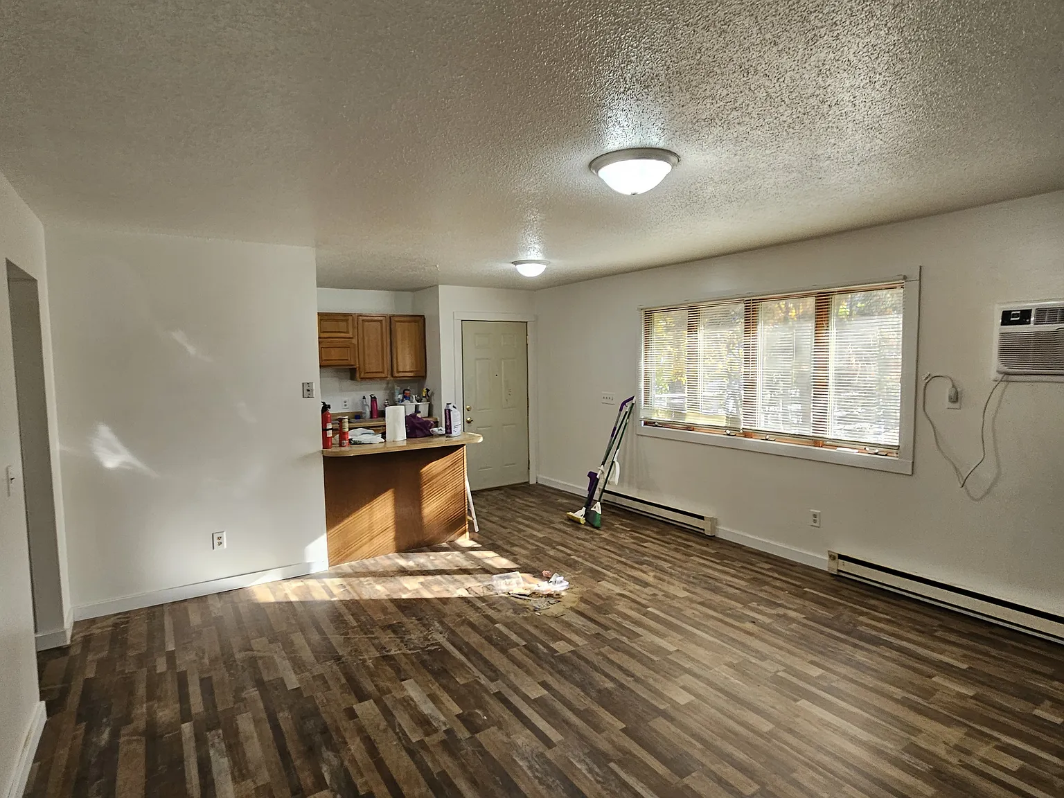 2 bed, 750 sqft, $1,200 — Photo 3