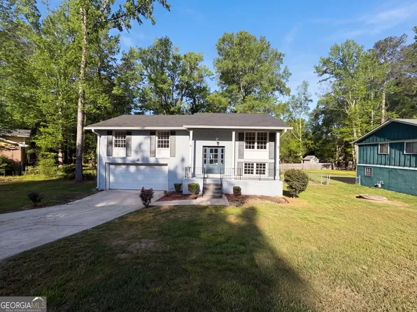 1010 Buckhurst Dr, College Park, GA 30349