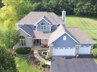 3004 Monterra Dr, Spring Grove, IL 60081