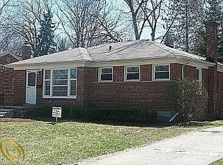 16231 Pomona Dr, Redford, MI 48240