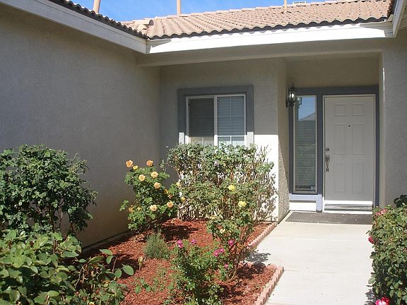 2nd image of 15058 Leaf Ln