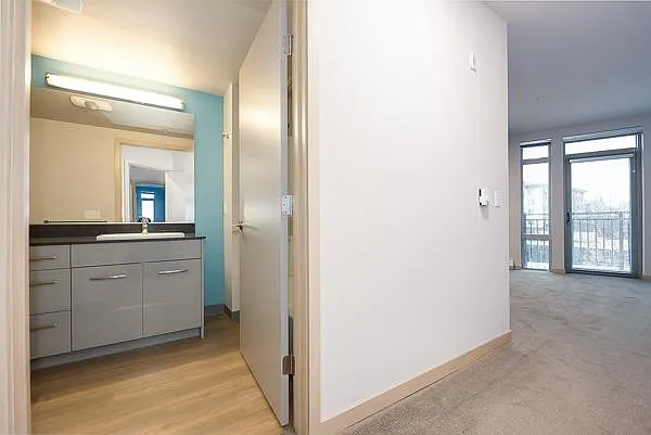 Zephyr Apartments — Photo 72