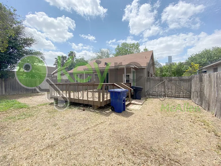 1016 Laurel Ave — Photo 36