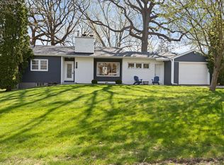 3200 Lee Ave N, Golden Valley, MN 55422