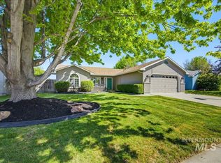 690 E Hawk St, Meridian, ID 83646