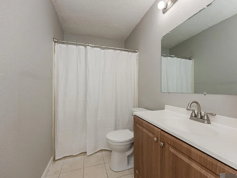 7224 Meadow Park Ave — Photo 13
