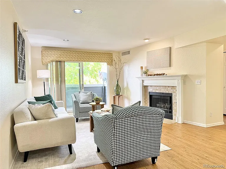444 S Kittredge St — Photo 19
