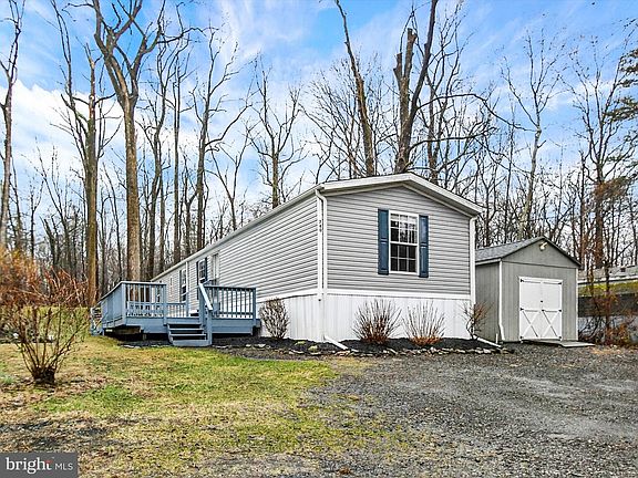 2nd image of 740 Lonely Cottage Rd