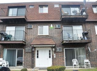 9354 Golf Rd APT 3A, Des Plaines, IL 60016