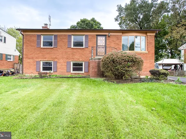 9709 Lafayette Ave, Manassas, VA 20109