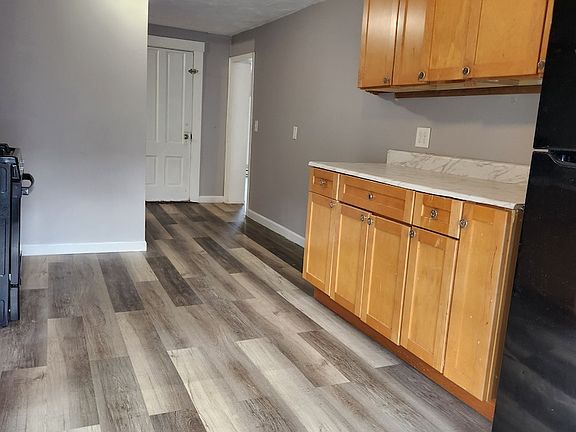 3rd image of 5 Jones St #2