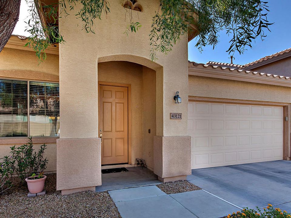 1st image of 43121 N Vista Hills Dr