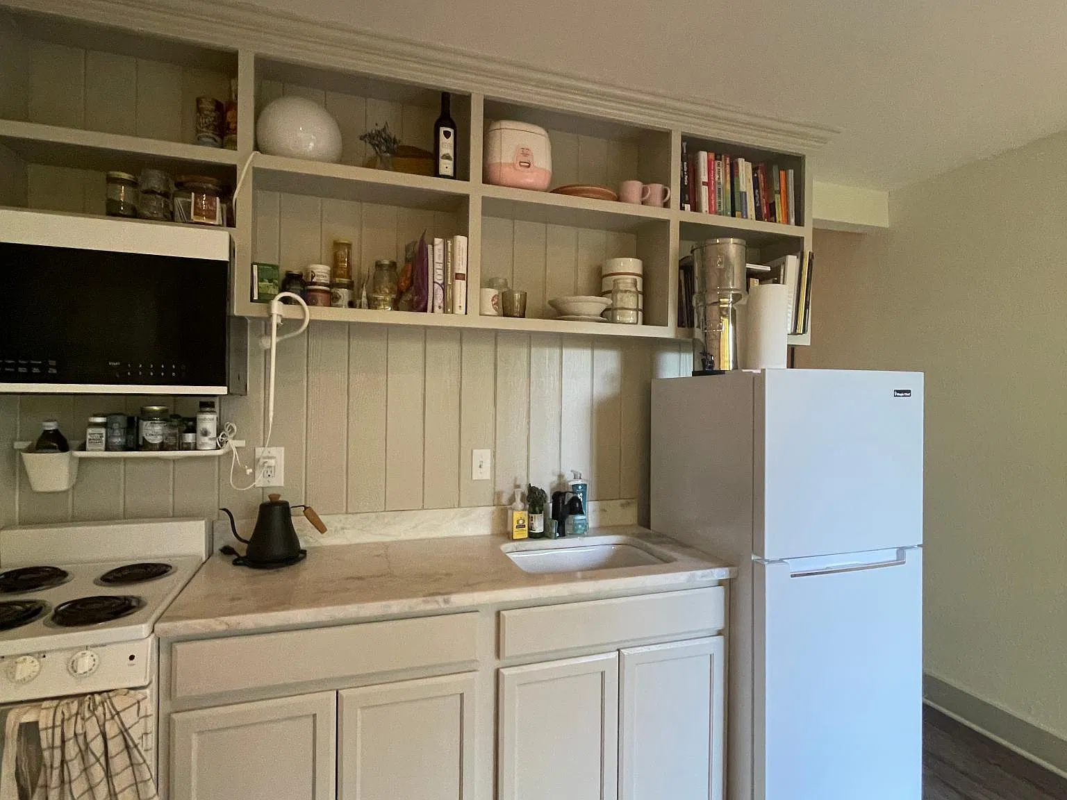 1 bed, 346 sqft, $1,050 — Photo 2
