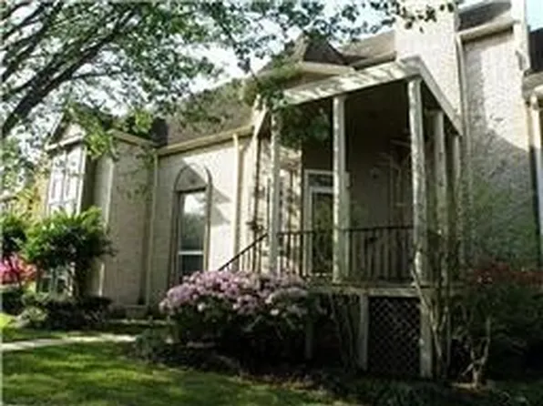 209 Victoria Way, Friendswood, TX 77546