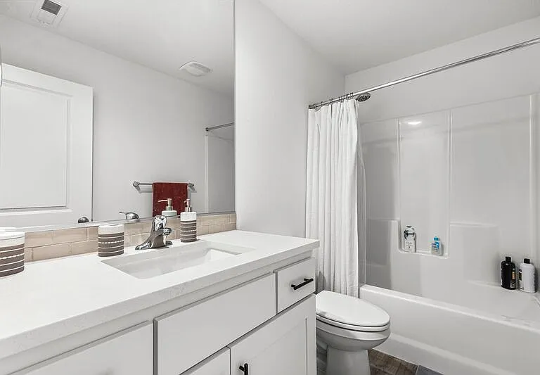 16392 SE Shimmering Leaf St — Photo 23