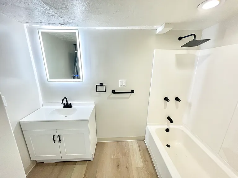 McLane Manor — Photo 18