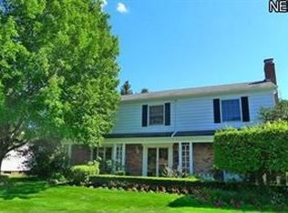 5410 Harleston Dr, Lyndhurst, OH