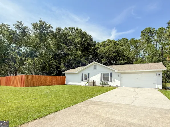2600 Plantation Dr, Saint Marys, GA 31558