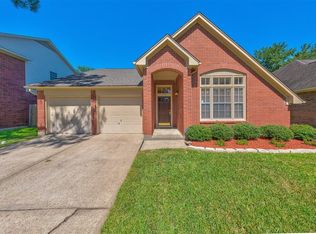 1322 Mabry Mill Rd, Houston, TX 77062