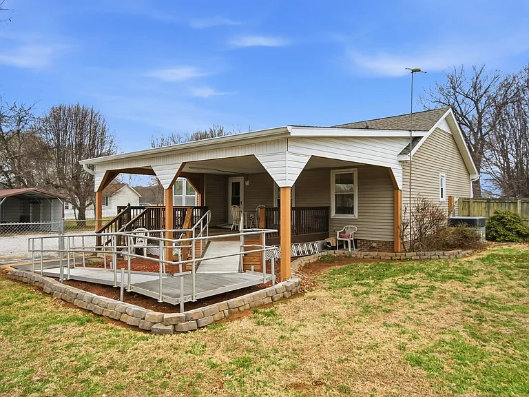 4971 Hyde Rd — Photo 34