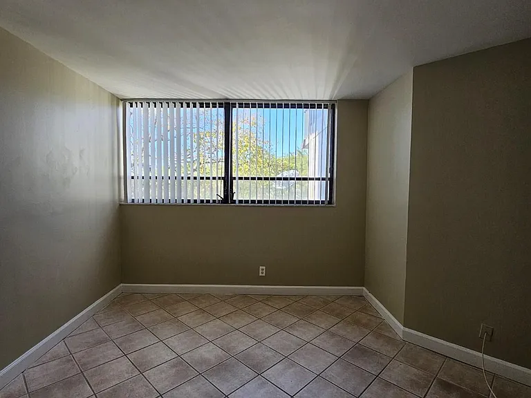 1750 N Congress Ave #304 — Photo 10