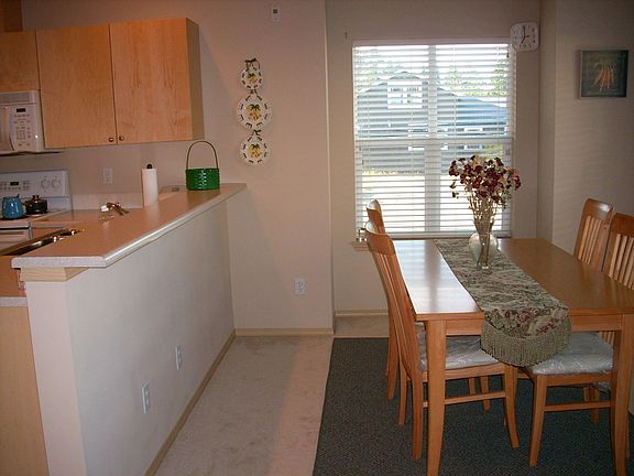 5th image of 7121 NE 175th St Unit 101